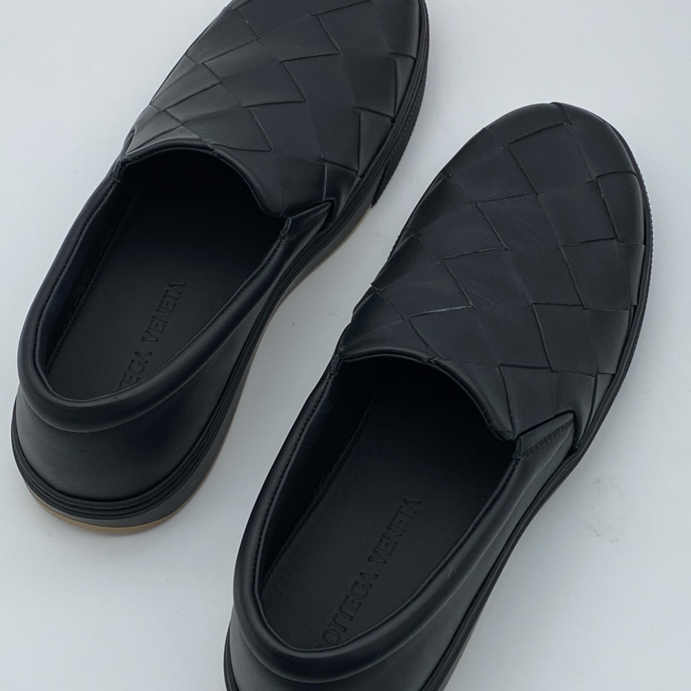 Bottega Veneta Men's Wide Weave Leather Slip-On Sn - Picture 7 of 13